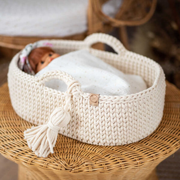 łóżeczko dla lalki w kolorze ecru